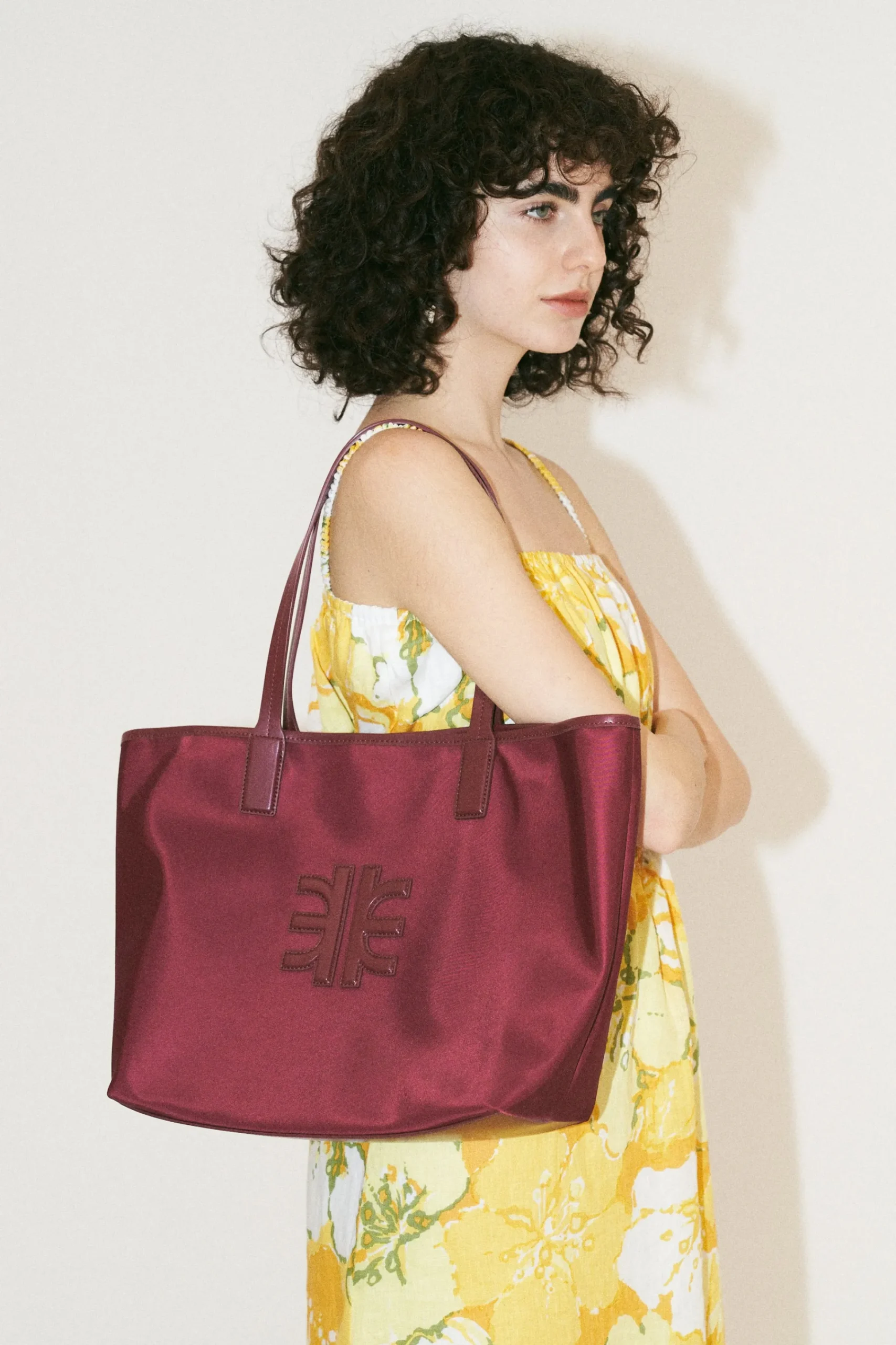 Cathy Nylon Tote Bag - Bordeaux red