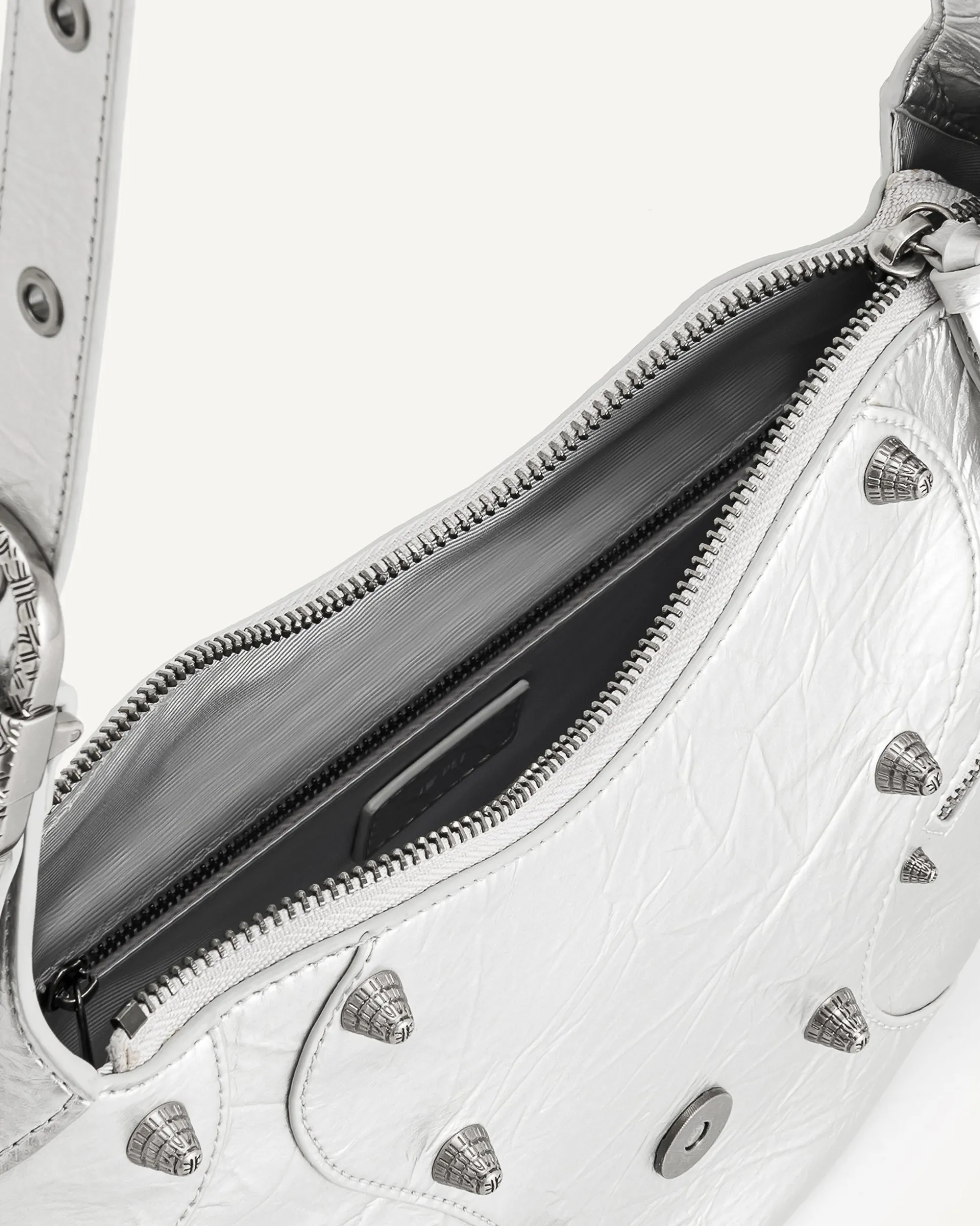 Tessa Metallic Pleating Shoulder Bag - Silver